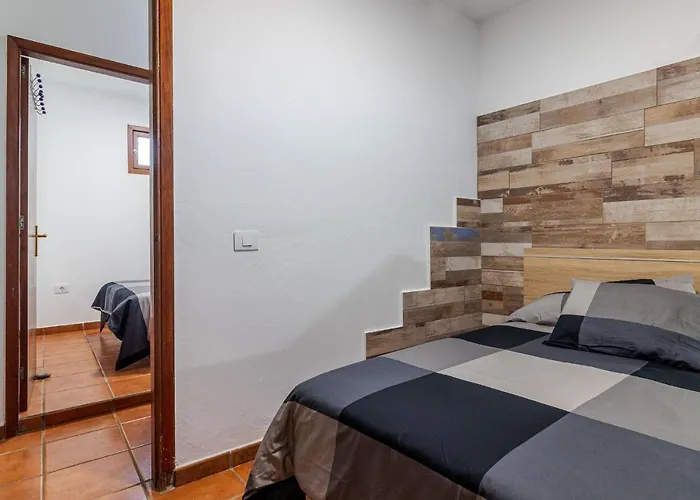Flatguest Faro De Sardina - 3 Bed - Coast - Wifi